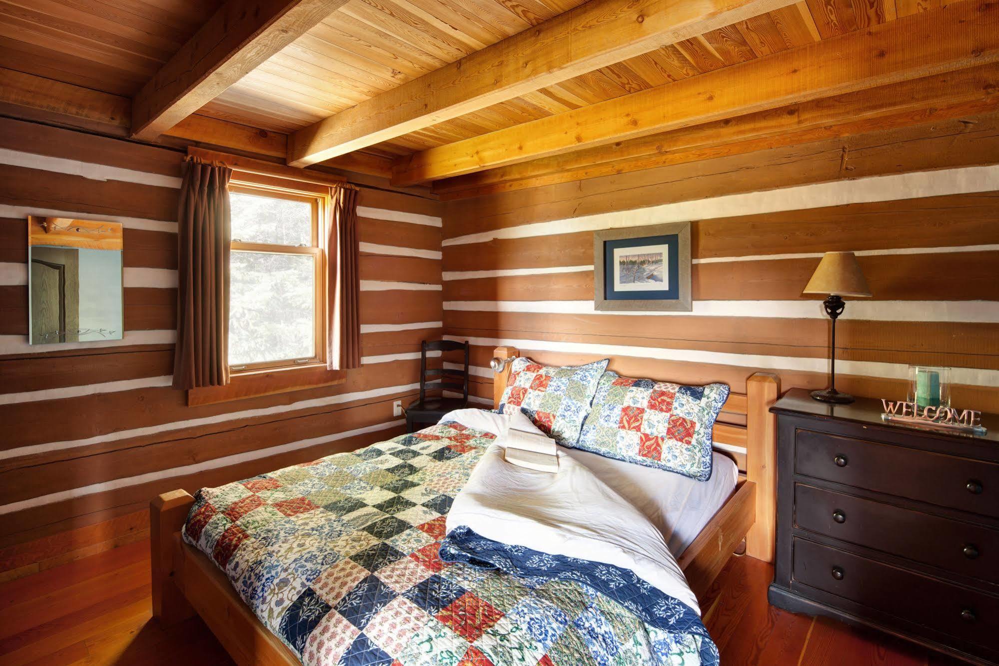 Nipika Mountain Resort Рейдиум-Хот-Спрингс Экстерьер фото